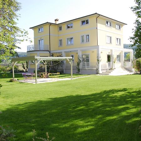 Ai Lecci In Centro Hotel Сартеано Екстериор снимка
