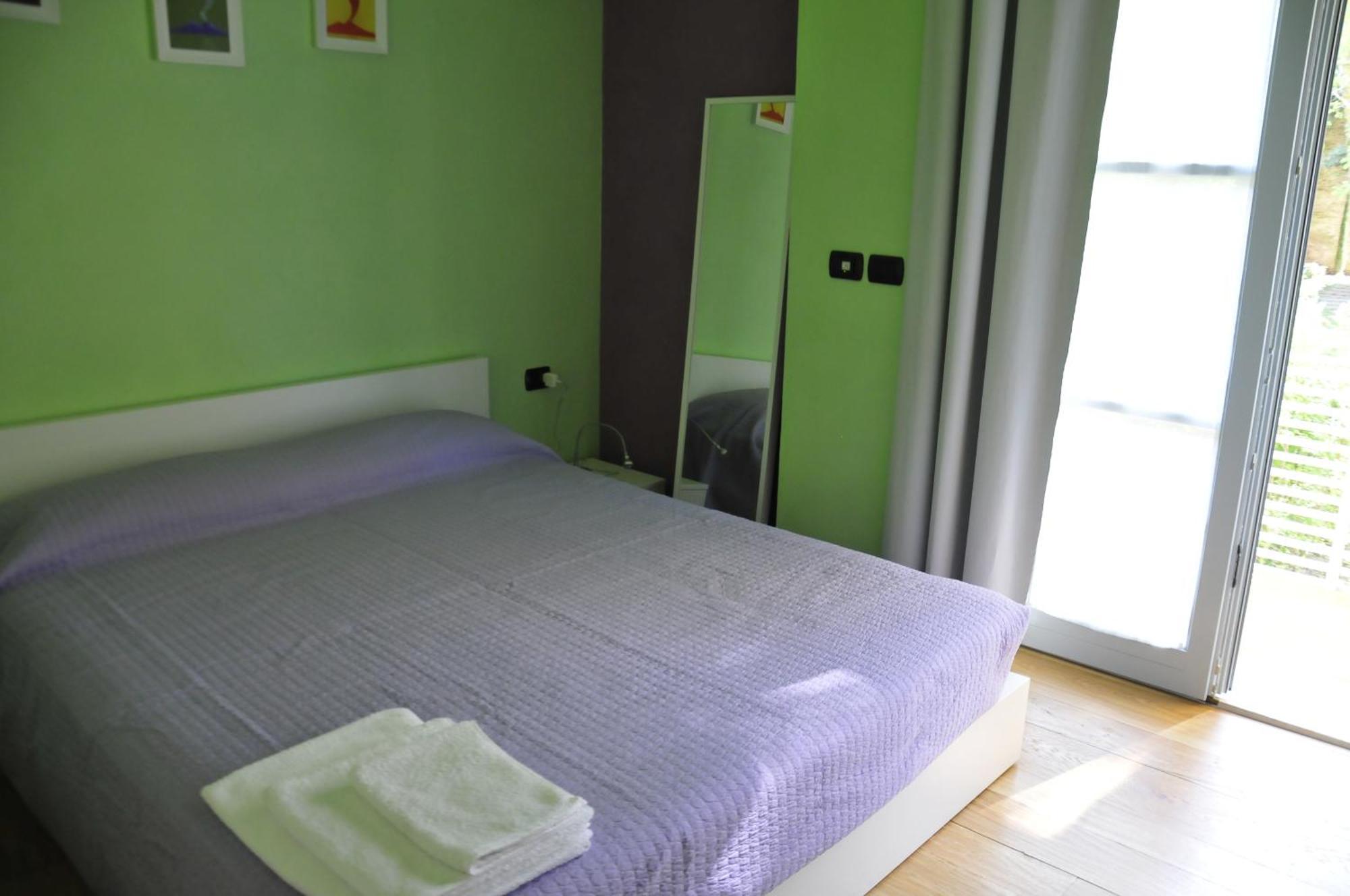 Ai Lecci In Centro Hotel Сартеано Екстериор снимка